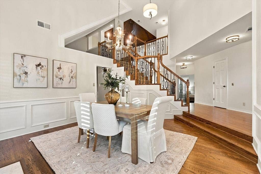 82 Remington Drive W, Highland Village, TX 75077