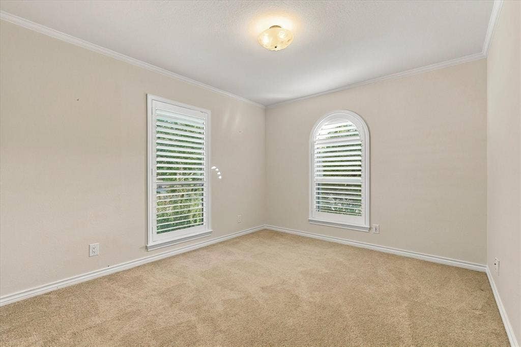 82 Remington Drive W, Highland Village, TX 75077