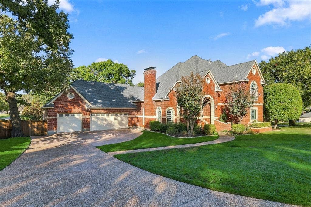 82 Remington Drive W, Highland Village, TX 75077