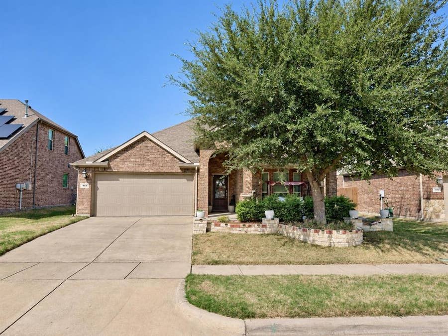 Property photo for 112 Rustic Oak Lane, McKinney, TX