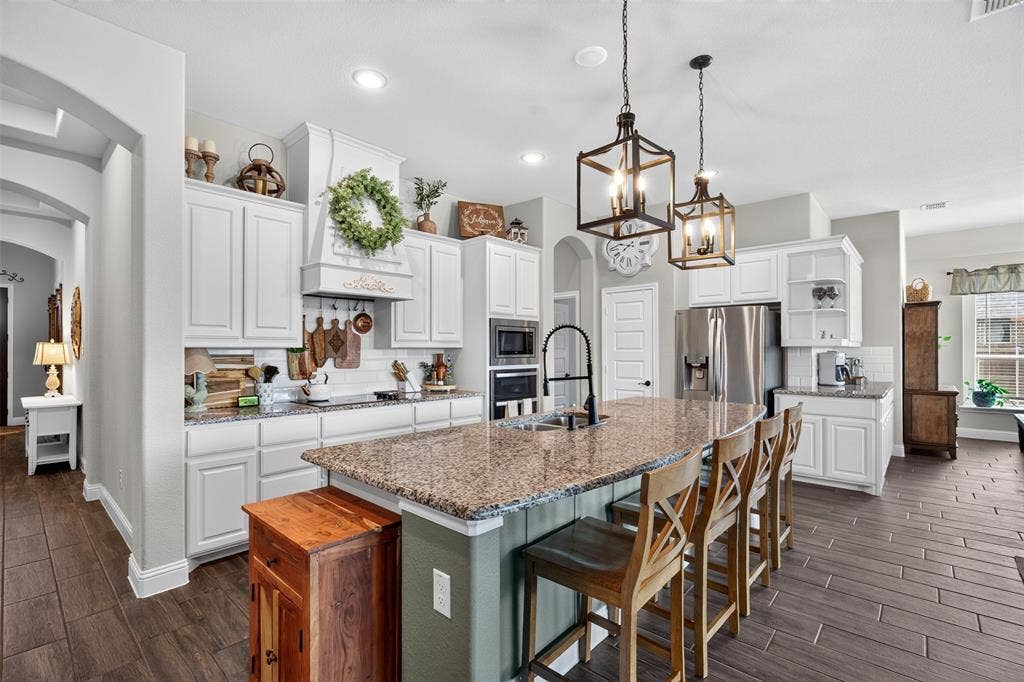 12717 Caliber Drive, Godley, TX 76044 12717 Caliber Drive, Godley, TX 76044