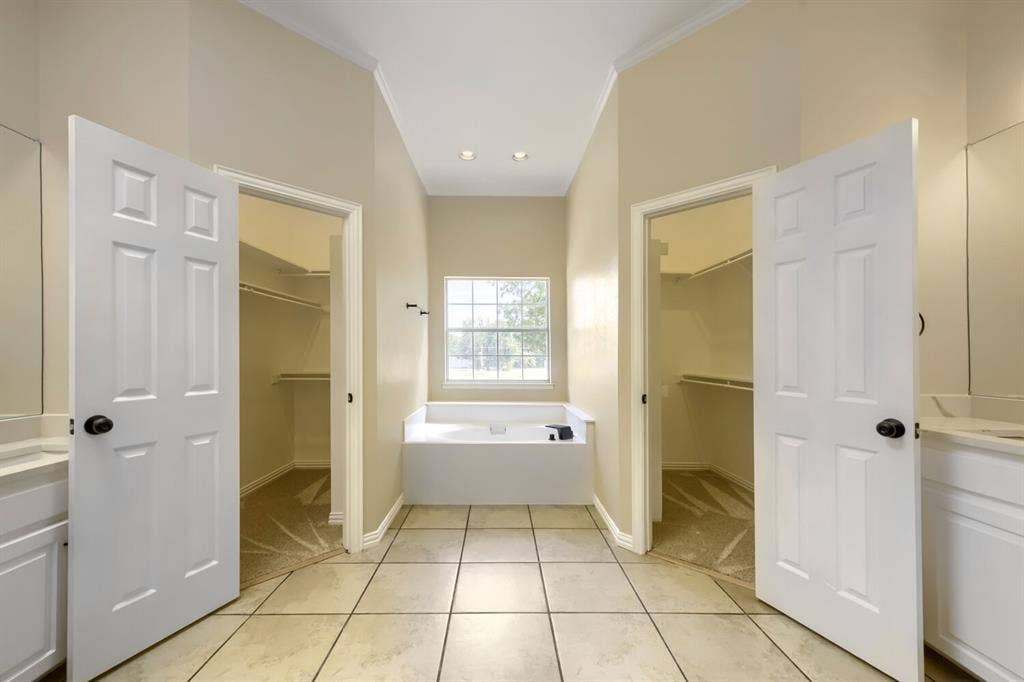 201 N Garza Road, Shady Shores, TX 76208 201 N Garza Road, Shady Shores, TX 76208