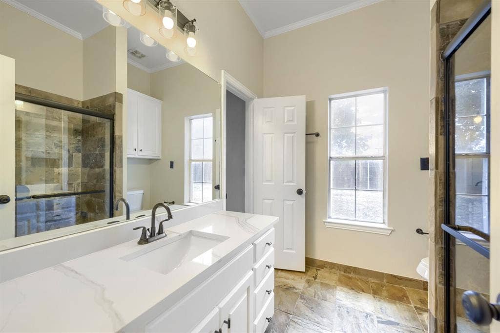201 N Garza Road, Shady Shores, TX 76208 201 N Garza Road, Shady Shores, TX 76208