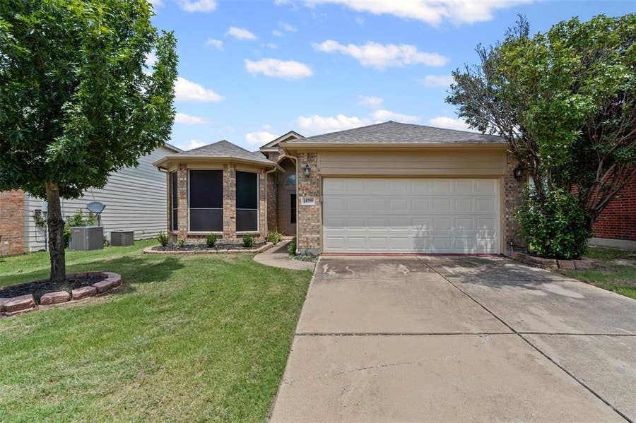 Property photo for 14208 Tijuana Trail, Fort Worth, TX