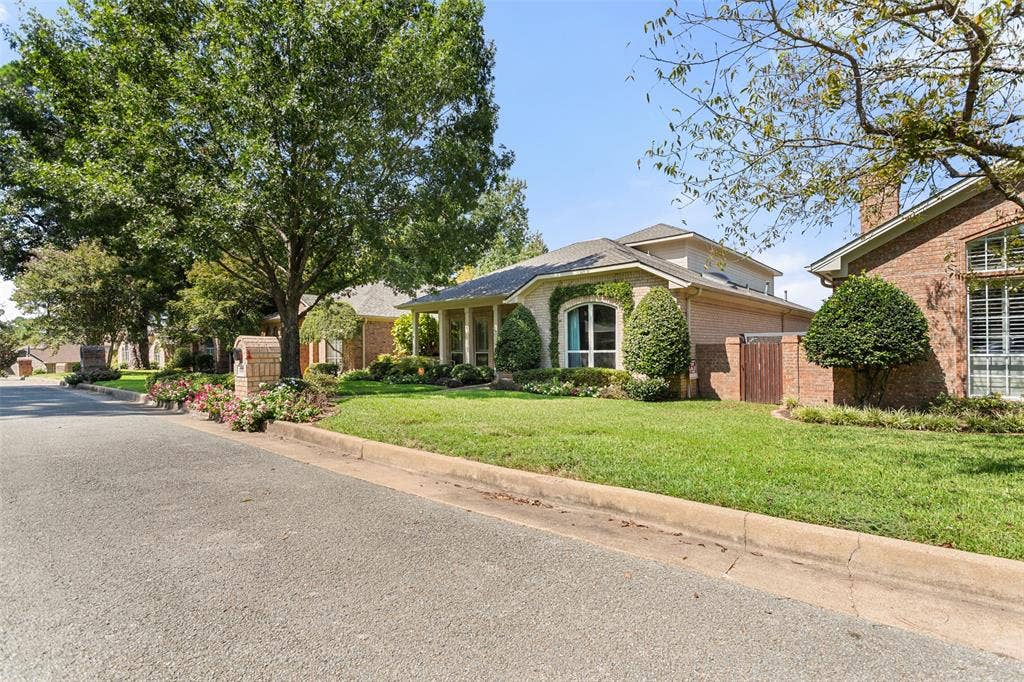 1116 Oak Garden Circle, Tyler, TX 75703 1116 Oak Garden Circle, Tyler, TX 75703