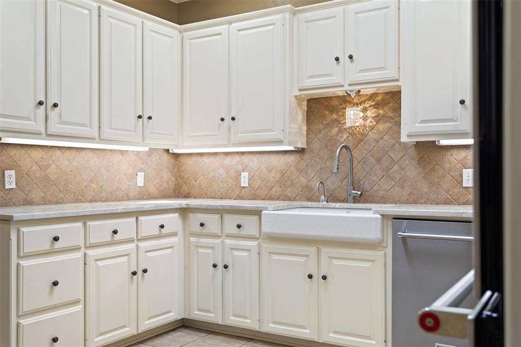 1116 Oak Garden Circle, Tyler, TX 75703 1116 Oak Garden Circle, Tyler, TX 75703