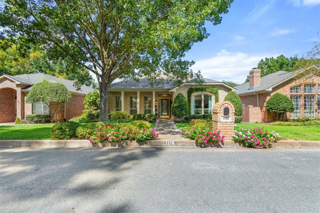1116 Oak Garden Circle, Tyler, TX 75703 1116 Oak Garden Circle, Tyler, TX 75703