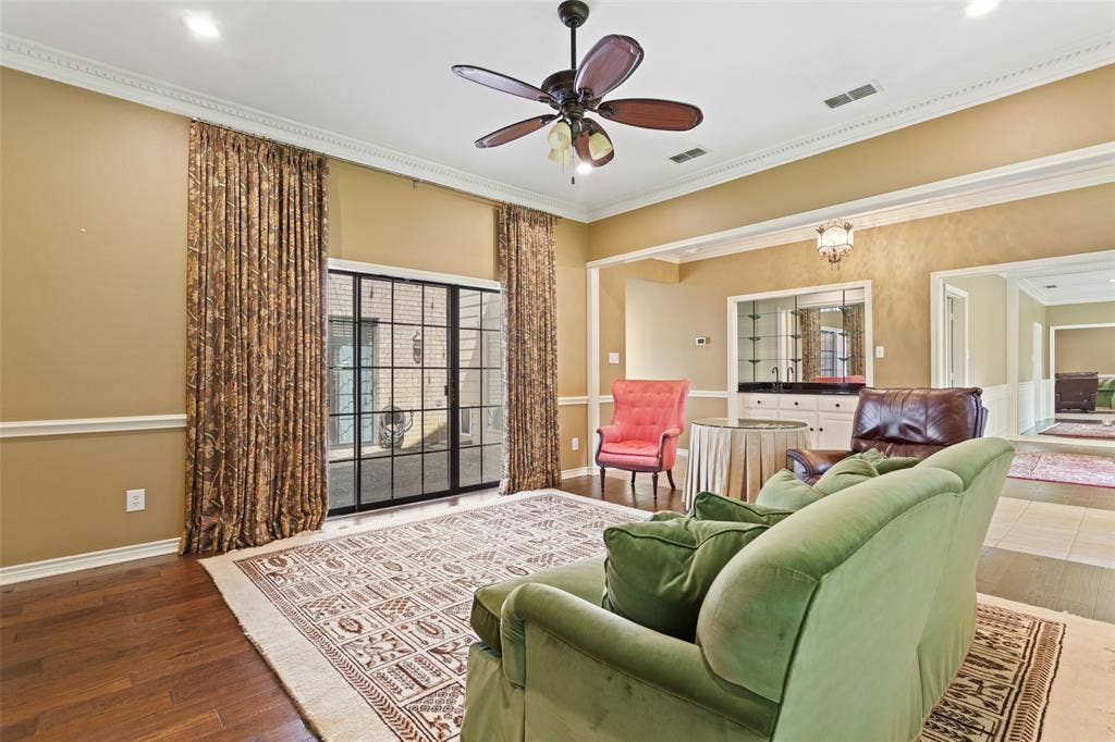 1116 Oak Garden Circle, Tyler, TX 75703 1116 Oak Garden Circle, Tyler, TX 75703