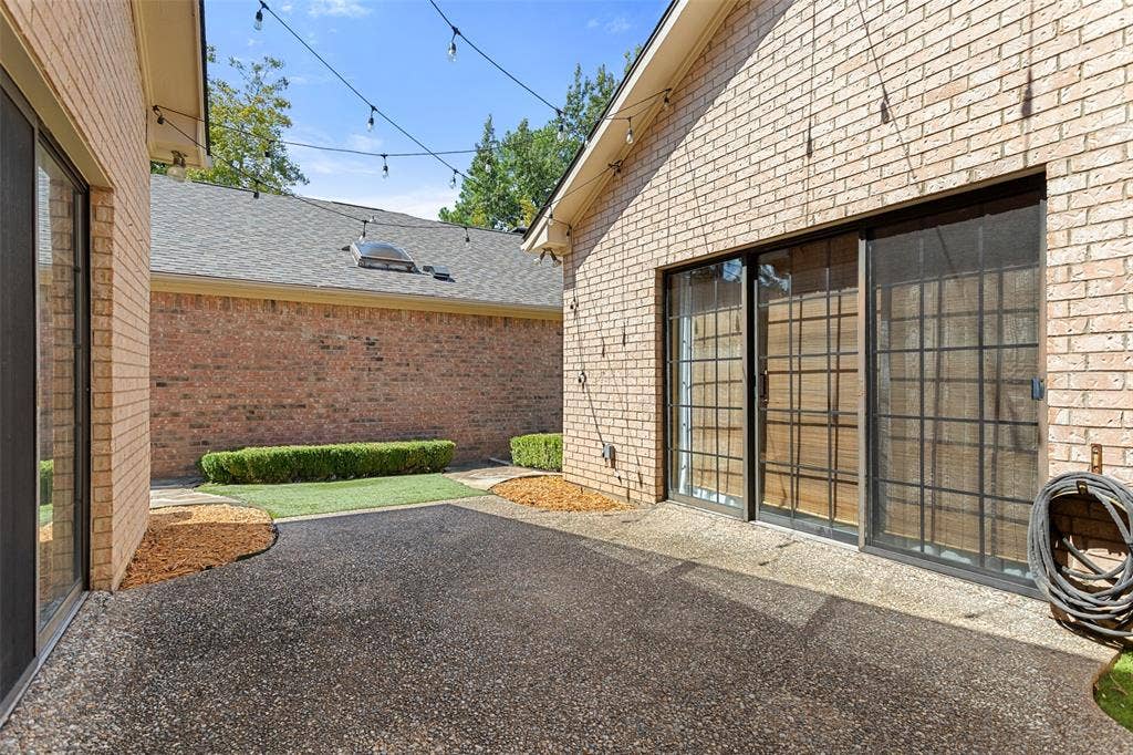 1116 Oak Garden Circle, Tyler, TX 75703 1116 Oak Garden Circle, Tyler, TX 75703