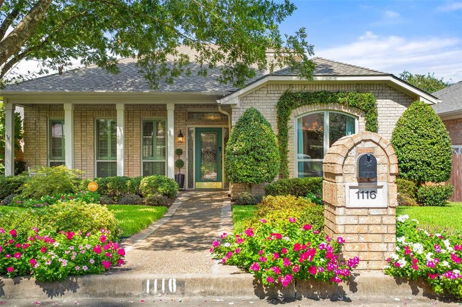 Property photo for 1116 Oak Garden Circle, Tyler, TX