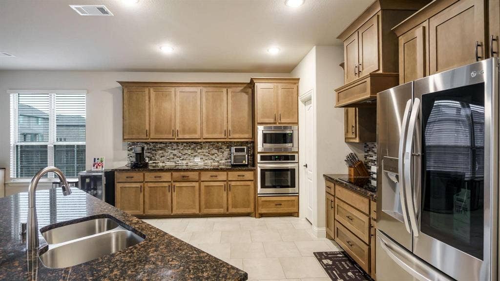 2613 Turning Leaf Lane, Midlothian, TX 76065 2613 Turning Leaf Lane, Midlothian, TX 76065