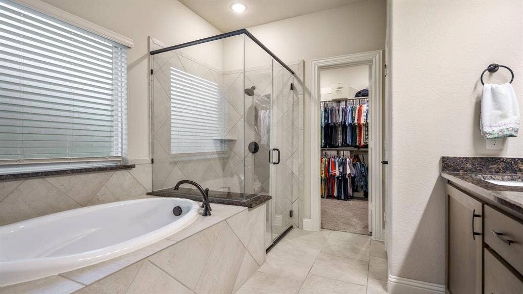 2613 Turning Leaf Lane, Midlothian, TX 76065 2613 Turning Leaf Lane, Midlothian, TX 76065