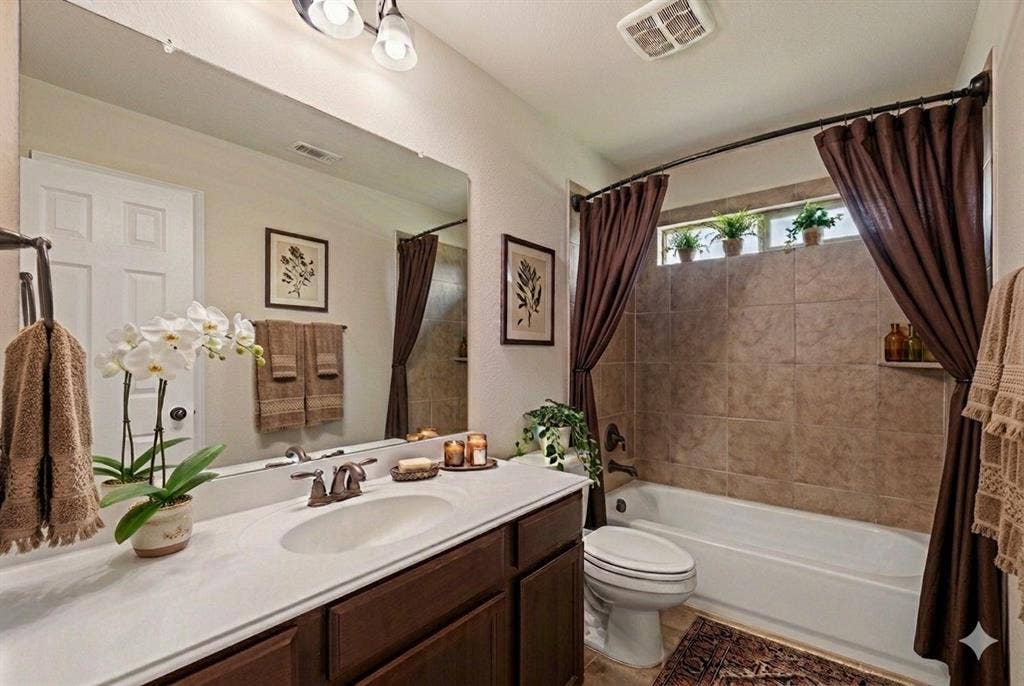 405 James Herndon Trail, McKinney, TX 75071 Secondary bath