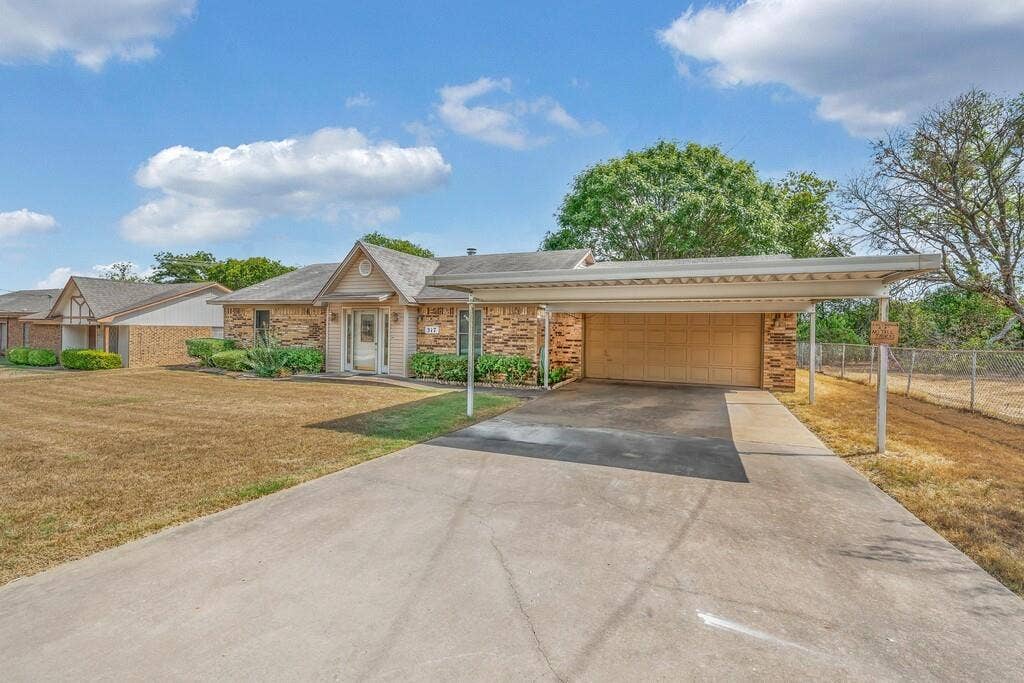 317 Williams Road, Lorena, TX 76655 317 Williams Road, Lorena, TX 76655