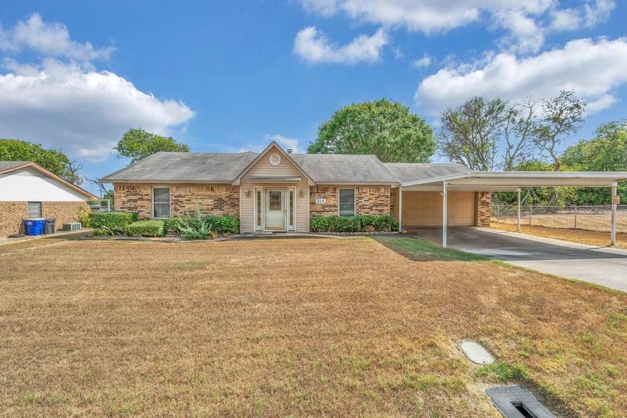 Property photo for 317 Williams Road, Lorena, TX