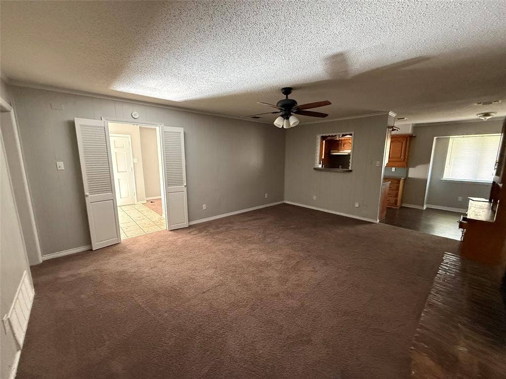301 Lakewood Drive, DeSoto, TX 75115 301 Lakewood Drive, DeSoto, TX 75115