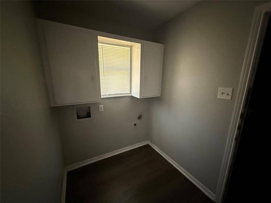 301 Lakewood Drive, DeSoto, TX 75115 301 Lakewood Drive, DeSoto, TX 75115