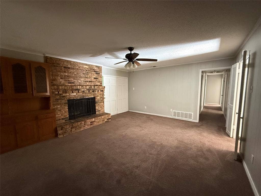 301 Lakewood Drive, DeSoto, TX 75115 301 Lakewood Drive, DeSoto, TX 75115