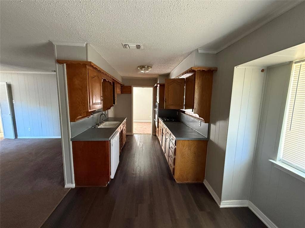 301 Lakewood Drive, DeSoto, TX 75115 301 Lakewood Drive, DeSoto, TX 75115