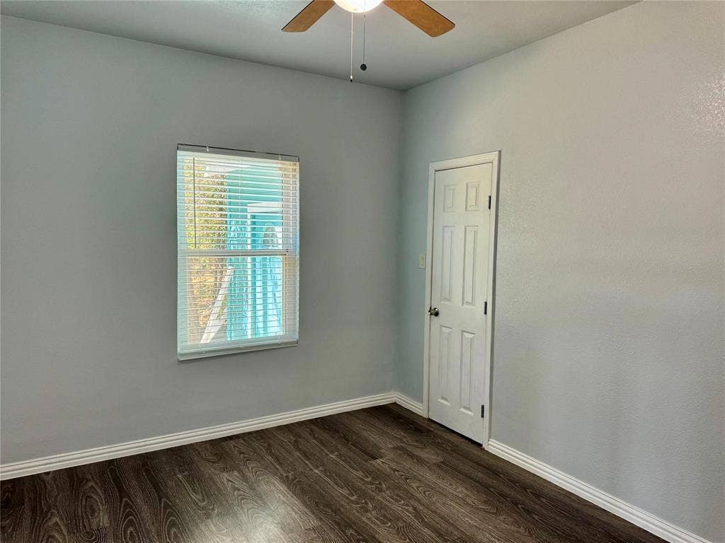 2618 Creekview Drive, Granbury, TX 76048 2618 Creekview Drive, Granbury, TX 76048