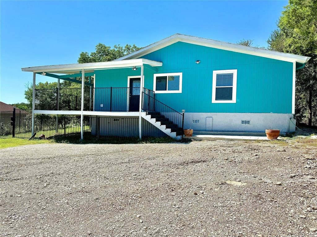 2618 Creekview Drive, Granbury, TX 76048 2618 Creekview Drive, Granbury, TX 76048