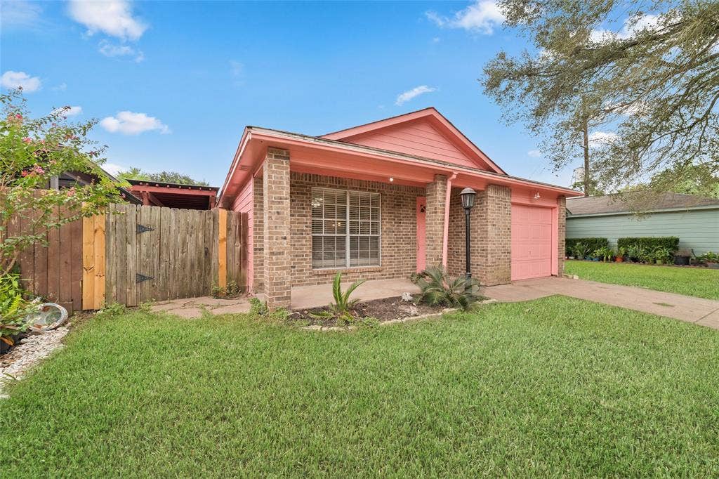 3306 Garrison Court, Houston, TX 77014 3306 Garrison Court, Houston, TX 77014