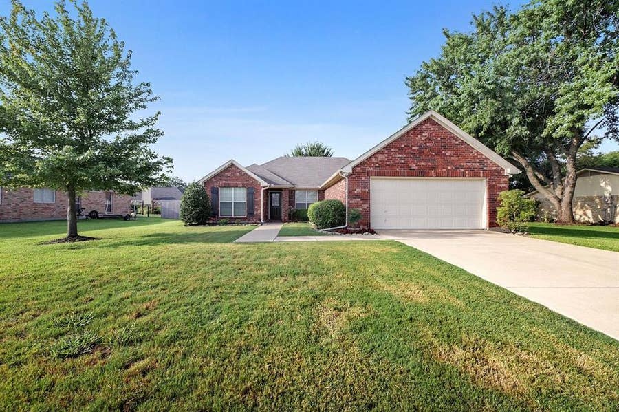 Property photo for 109 Lemley Drive, Heath, TX