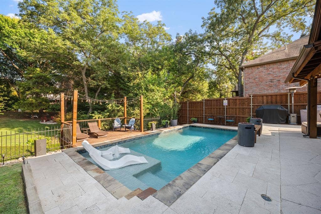 3202 Harbor Pointe Drive, Rowlett, TX 75088 Stunning view of pool and yard
