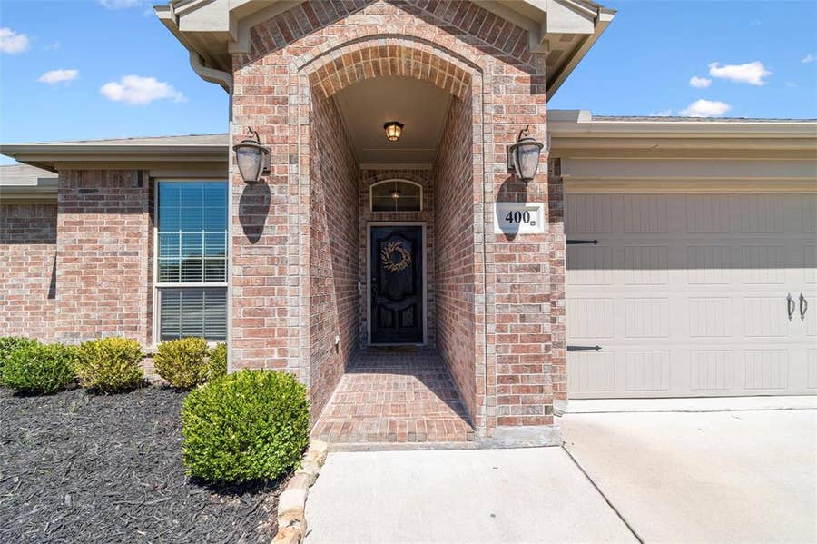 Property photo for 400 Acadia Lane, Forney, TX