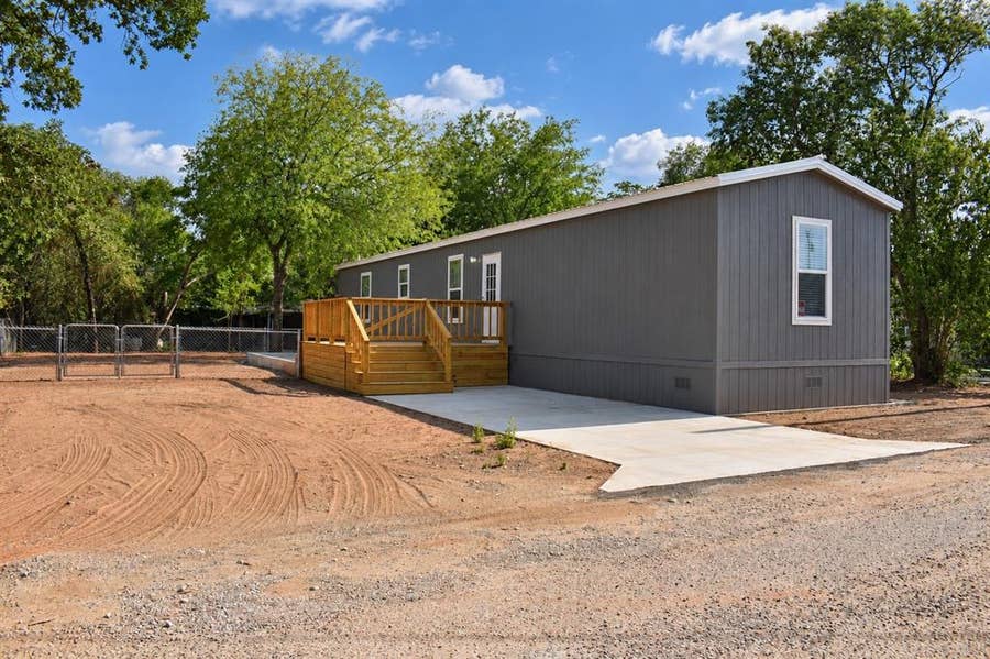 Property photo for 114 County Road 1423, Morgan, TX
