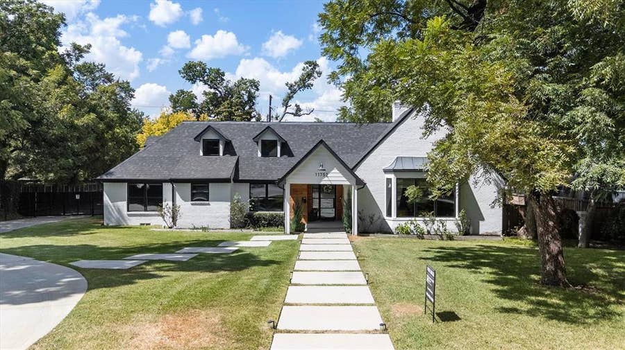 Property photo for 11752 Valleydale Drive, Dallas, TX