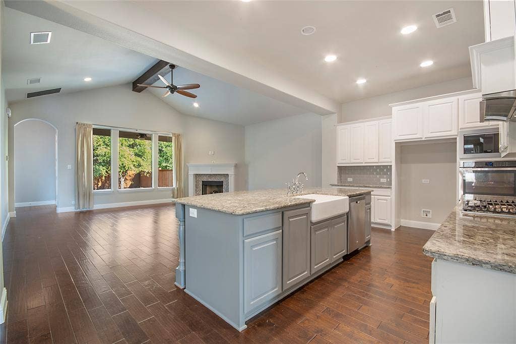 3248 Sky Lane, Celina, TX 75009 3248 Sky Lane, Celina, TX 75009