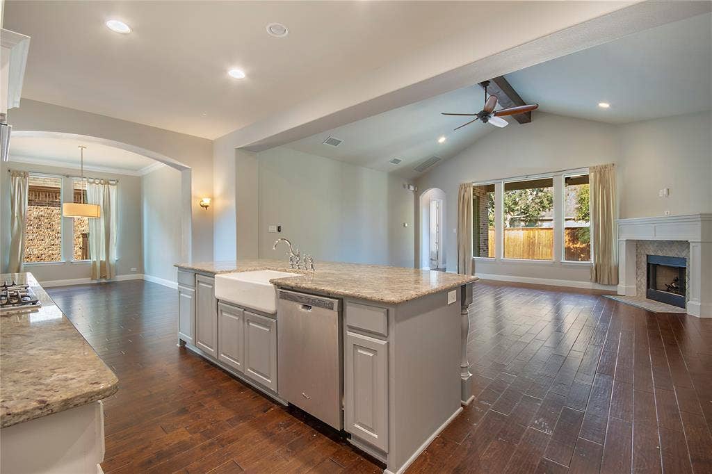 3248 Sky Lane, Celina, TX 75009 3248 Sky Lane, Celina, TX 75009