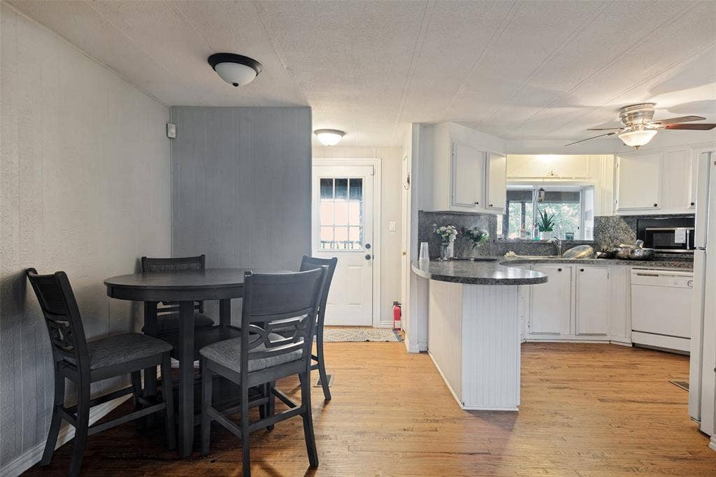 230 Overlook Trail, Gun Barrel City, TX 75156 230 Overlook Trail, Gun Barrel City, TX 75156