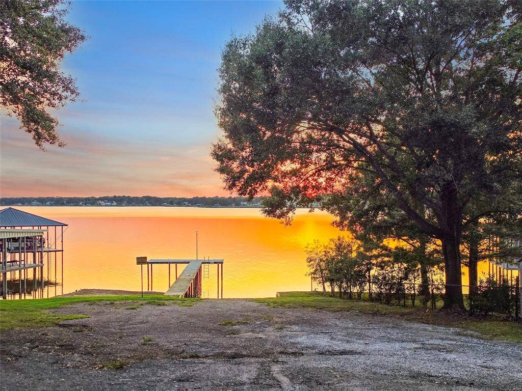 4957 La Prada, Malakoff, TX 75148 4957 La Prada, Malakoff, TX 75148