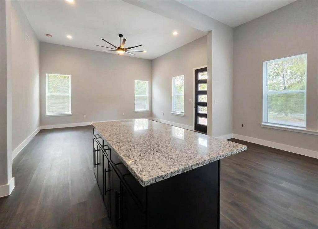 4957 La Prada, Malakoff, TX 75148 4957 La Prada, Malakoff, TX 75148