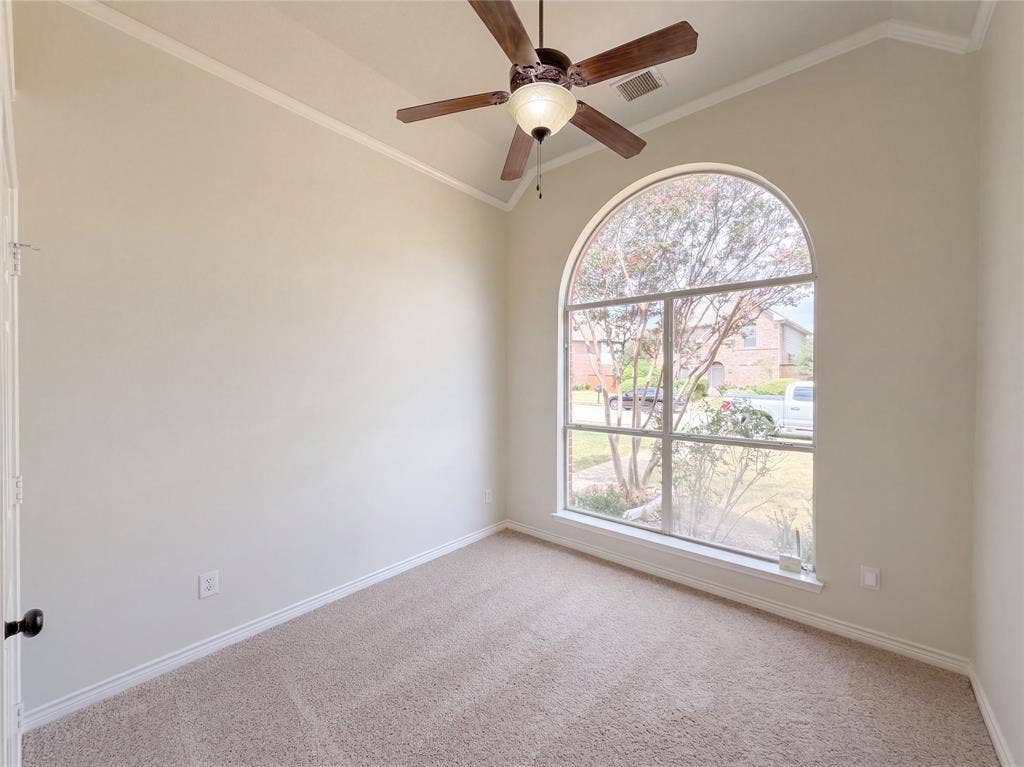 8703 Stonecrest Drive, Irving, TX 75063