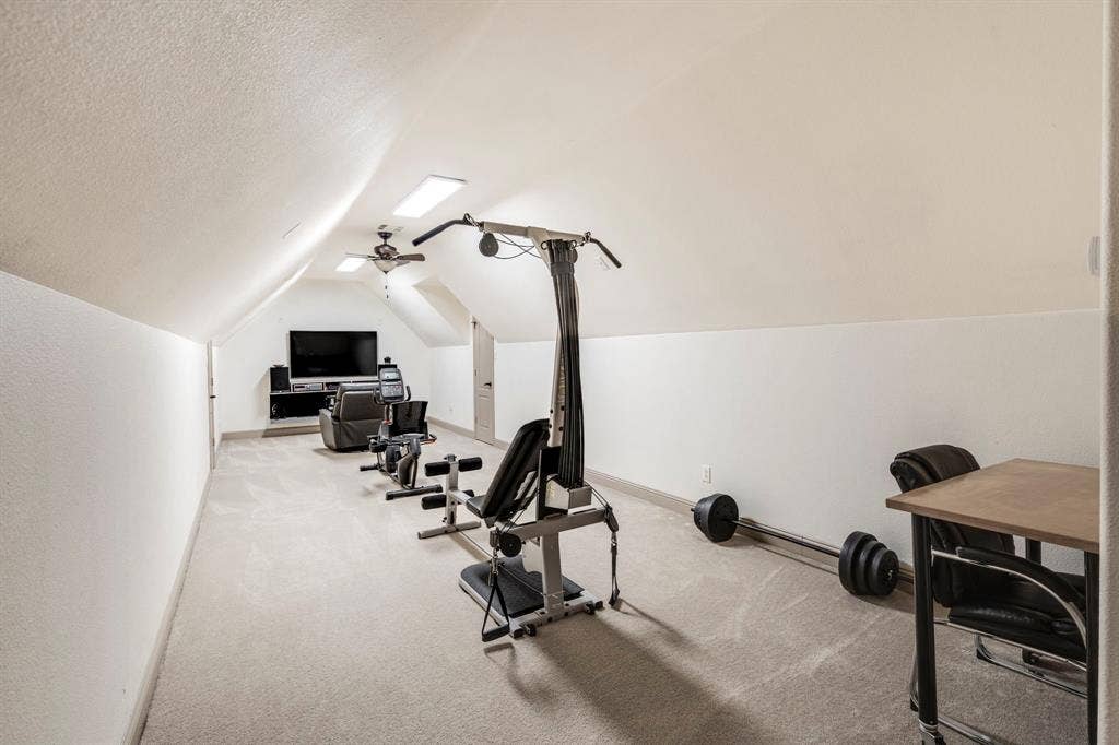 1017 Hilltop Drive, Lavon, TX 75166 1017 Hilltop Drive, Lavon, TX 75166