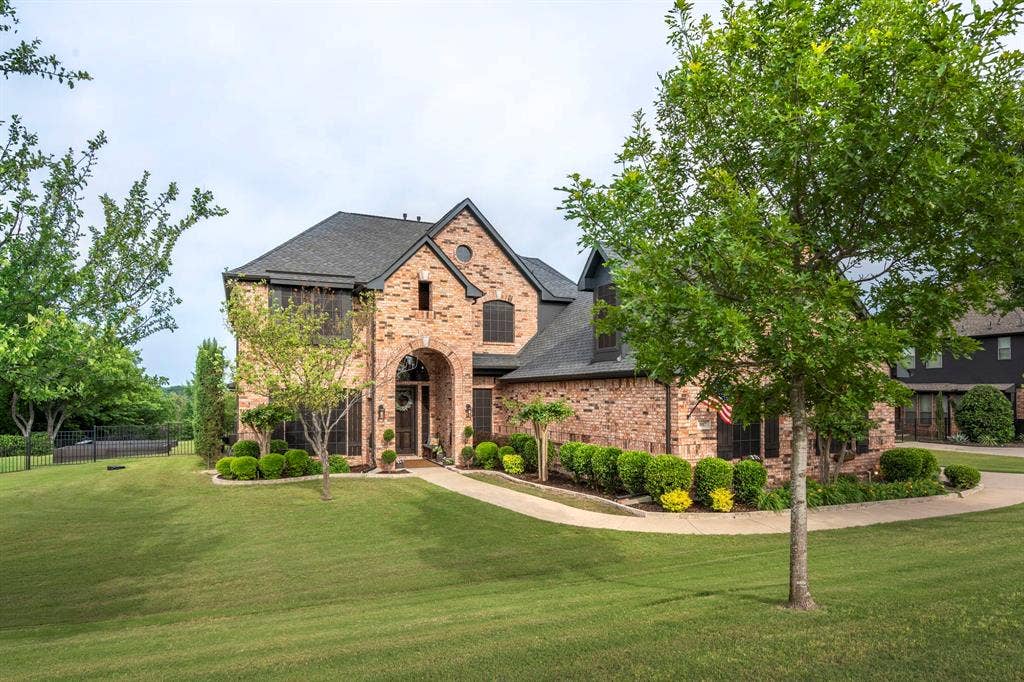 1017 Hilltop Drive, Lavon, TX 75166 1017 Hilltop Drive, Lavon, TX 75166