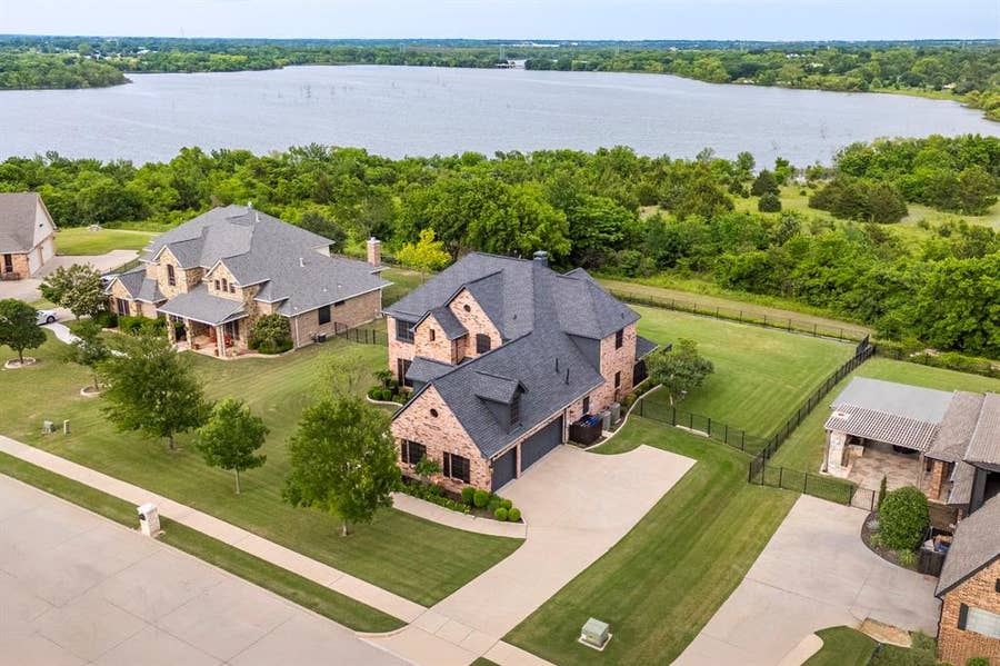 Property photo for 1017 Hilltop Drive, Lavon, TX