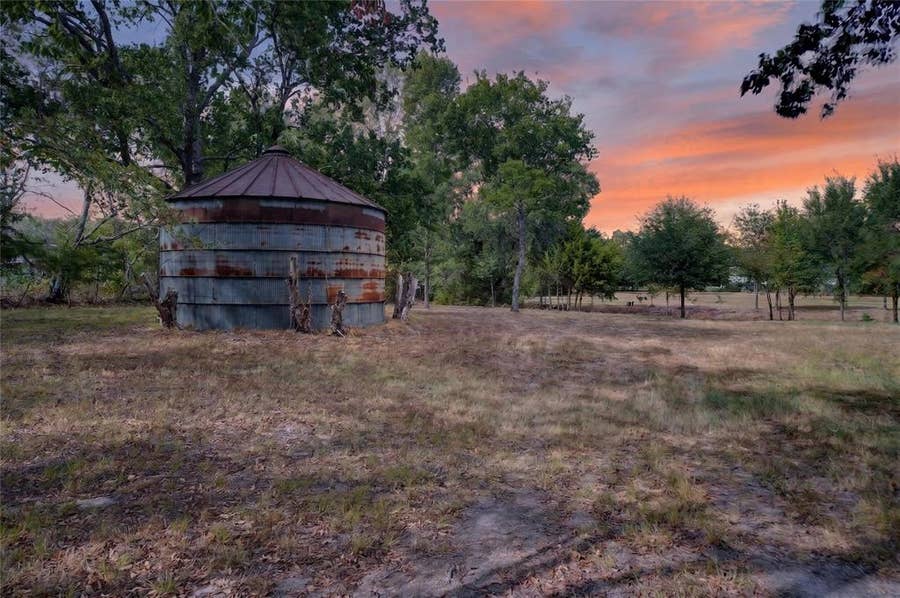 Property photo for 1015 Oak Trail, Quinlan, TX