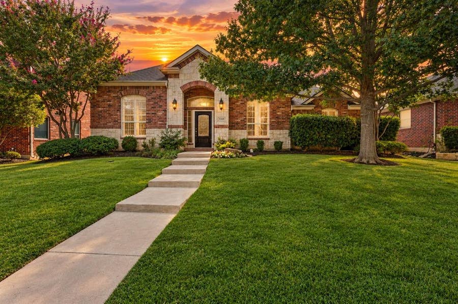 Property photo for 7209 Royal Glen Trail, McKinney, TX