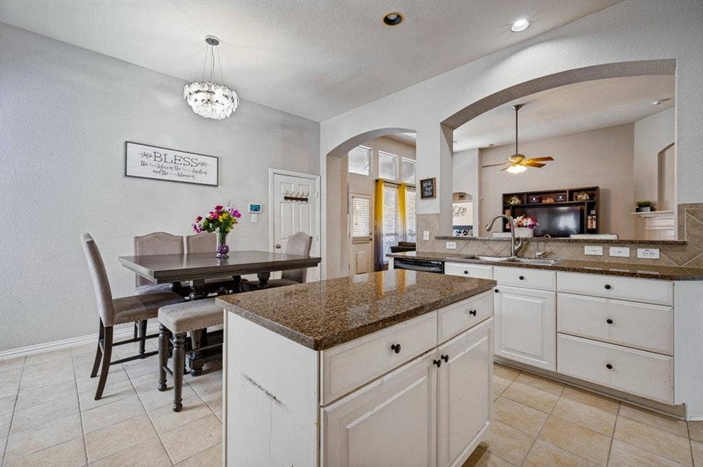 6408 Sapphire Drive, McKinney, TX 75070 6408 Sapphire Drive, McKinney, TX 75070