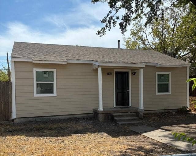Property photo for 3048 Lanoue Drive, Dallas, TX