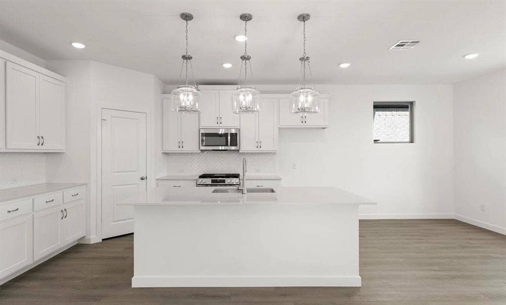 3640 Castle Drive, Celina, TX 75009 Kitchen Representative Photo