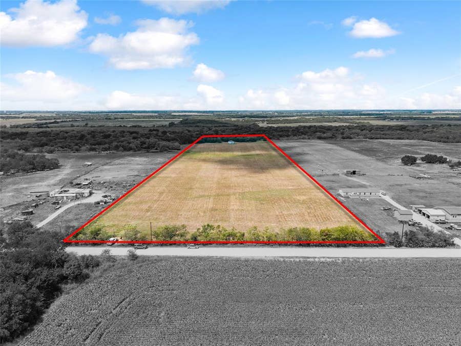 Property photo for 1098 County Road 2114, Caddo Mills, TX