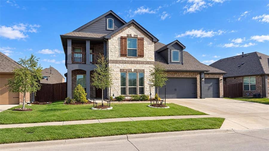 Property photo for 405 Laurel Lane, Glenn Heights, TX