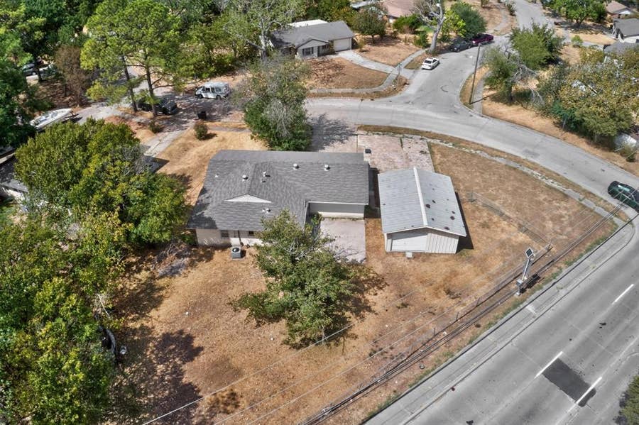 Property photo for 2402 Loyce Drive, Mesquite, TX