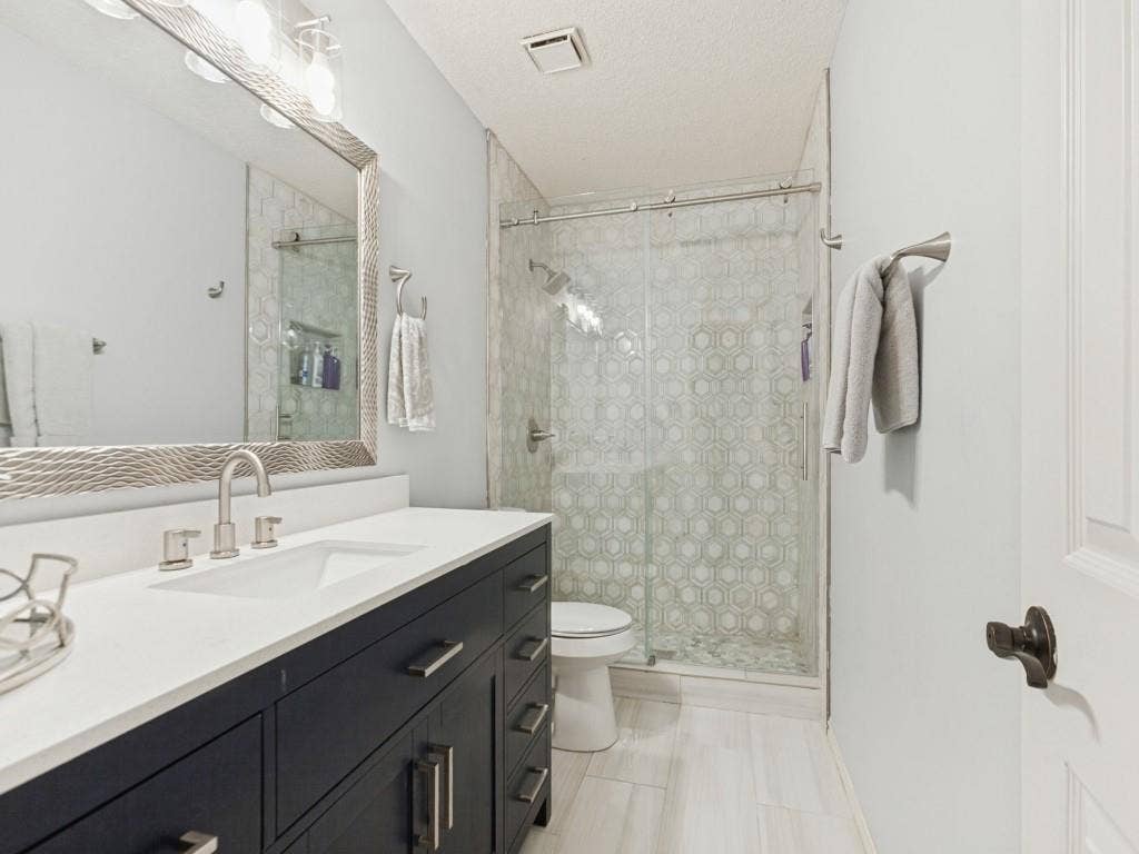 6701 Biltmore Place, Plano, TX 75023 Updated bathroom upstairs
