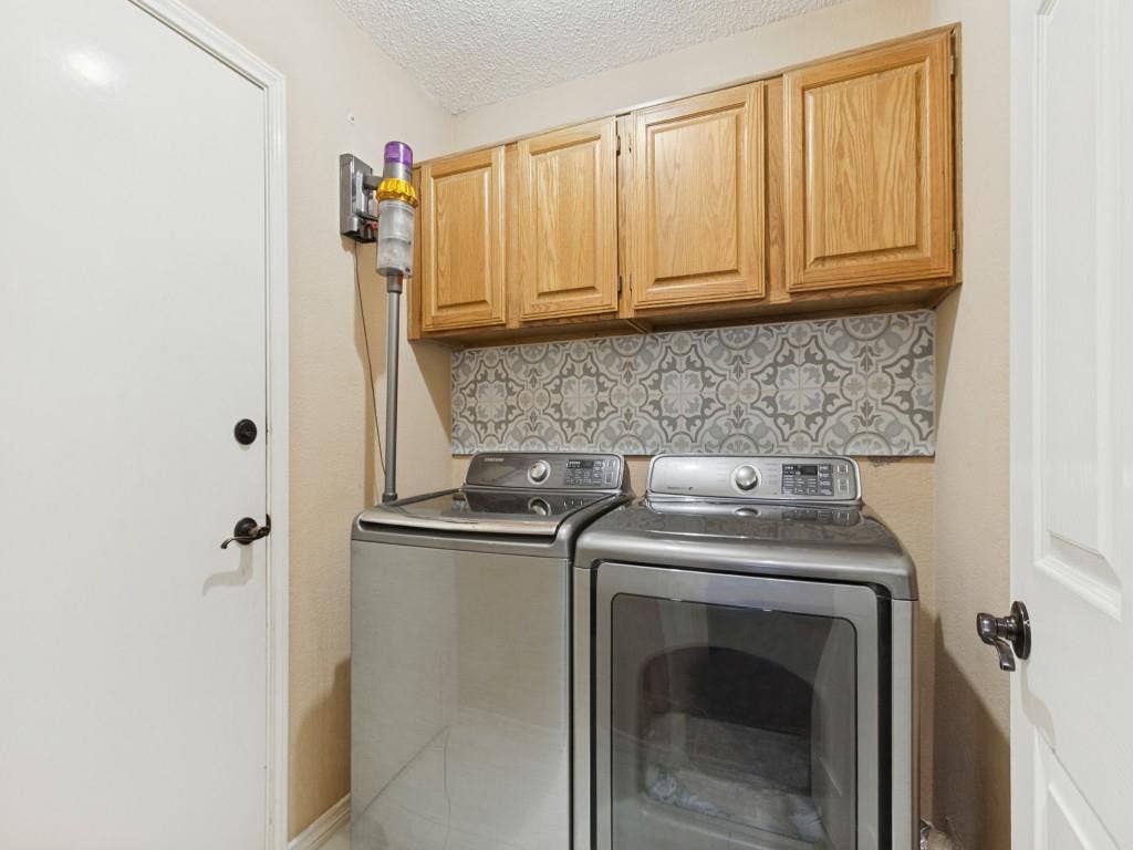 6701 Biltmore Place, Plano, TX 75023 6701 Biltmore Place, Plano, TX 75023